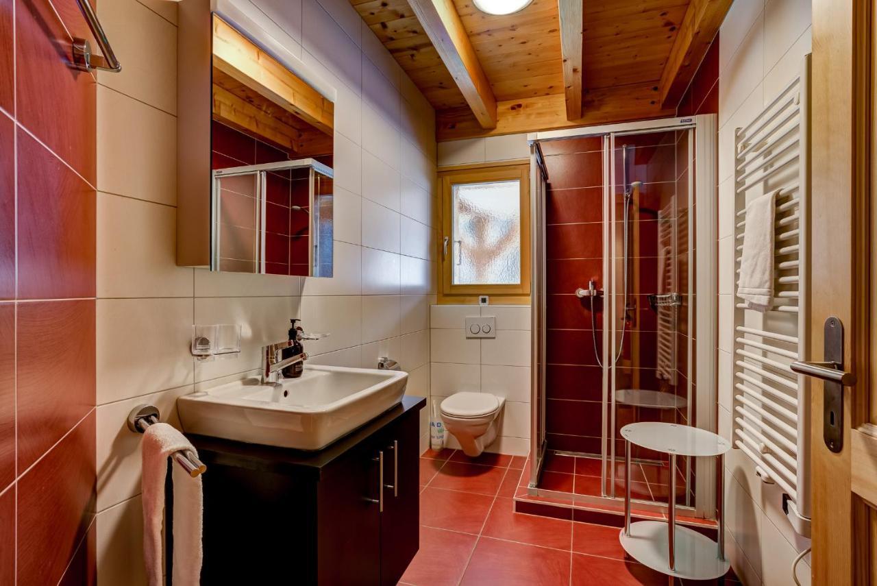 Chalet Flocon De Neige - Jacuzzi - Sauna La Tzoumaz Εξωτερικό φωτογραφία